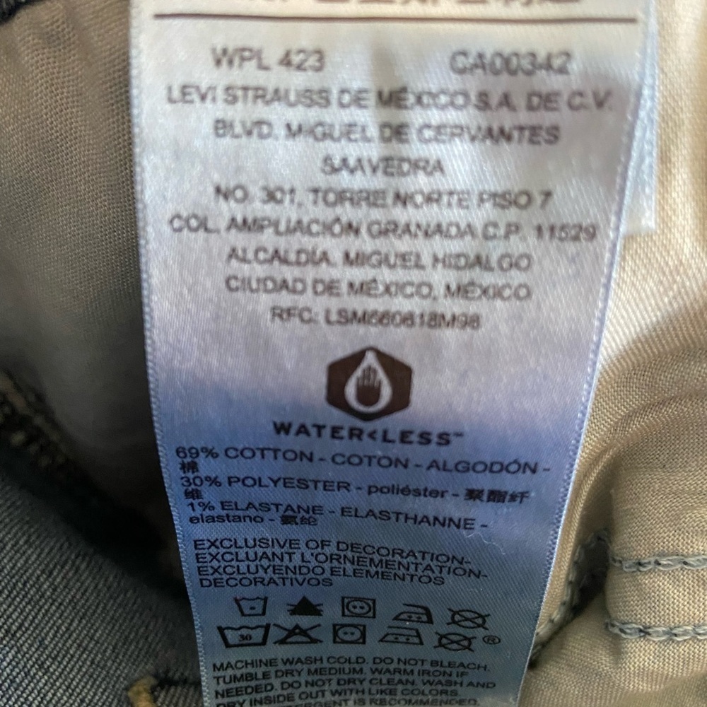 Levi Strauss signature women’s jeans - Picture 13 of 13